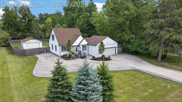 9188 Highland Drive, Grosse Ile Township, MI 48138