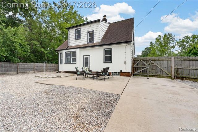 9188 Highland Drive, Grosse Ile Township, MI 48138