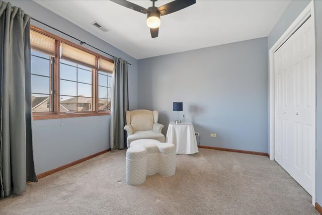 22124 Meadow Lake Place, Richton Park, IL 60471