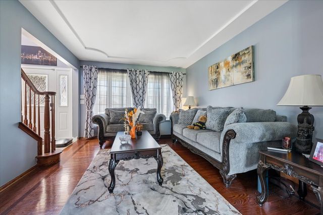 22124 Meadow Lake Place, Richton Park, IL 60471