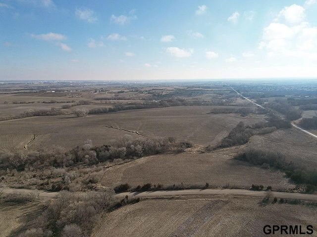 9334 W Van Dorn Street, Lincoln, NE 68532