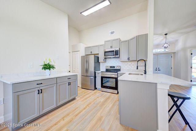 6215 Grissom Parkway, Cocoa, FL 32927
