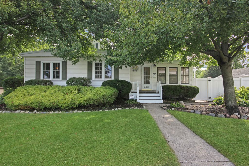 8629 Liable Road, Highland, IN 46322