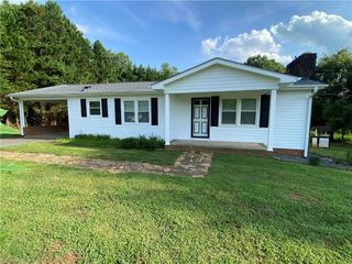 2657 Ararat Road, Ararat, NC 27007