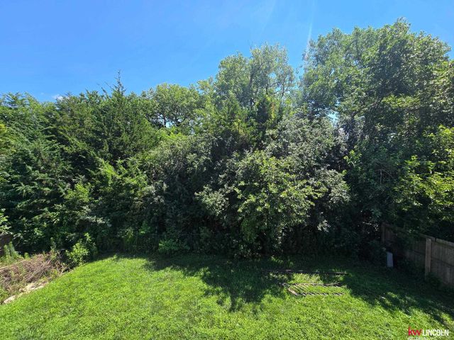 2000 NW 46 Street, Lincoln, NE 68528