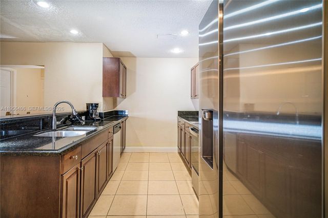 279 NW 36th Ave, Deerfield Beach, FL 33442