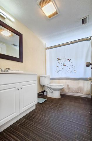 279 NW 36th Ave, Deerfield Beach, FL 33442