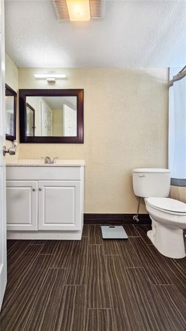 279 NW 36th Ave, Deerfield Beach, FL 33442