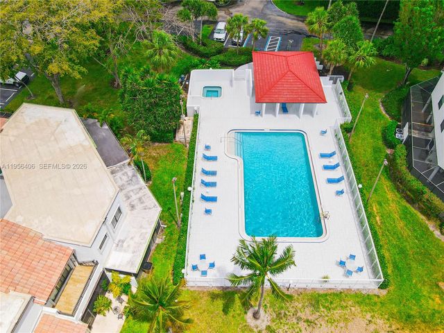 279 NW 36th Ave, Deerfield Beach, FL 33442