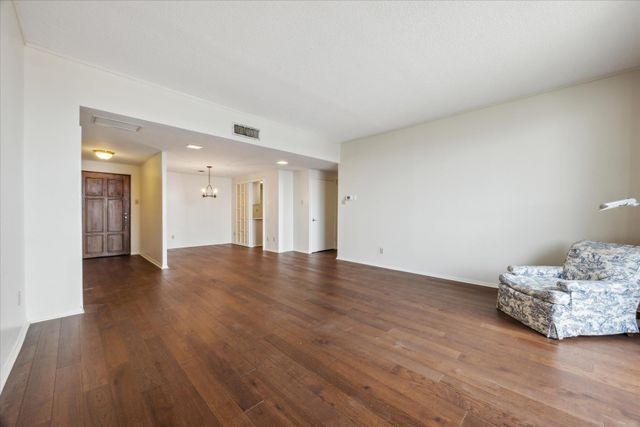 1801 Lavaca ST 14G, Austin, TX 78701