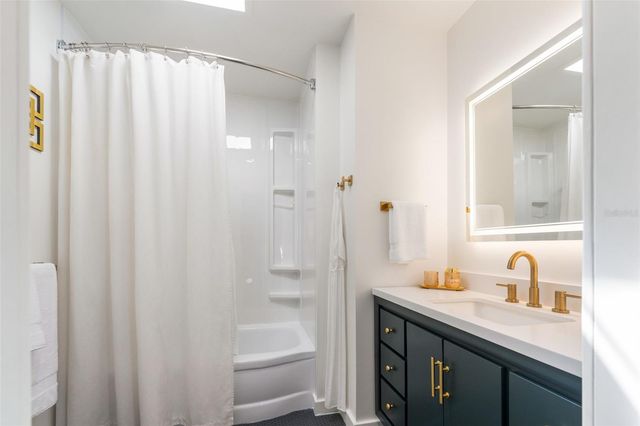 1110 NW 36TH ROAD, Gainesville, FL 32609