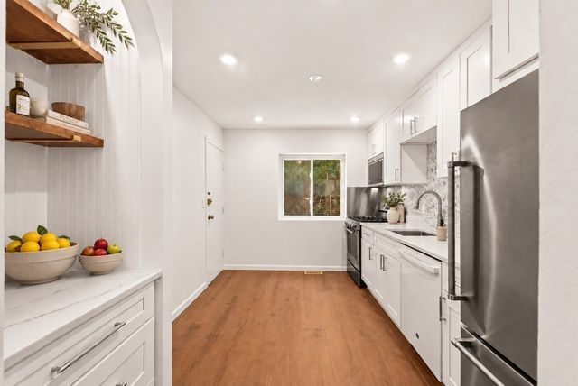 47 Bayberry Dr 2, Sharon, MA 02067