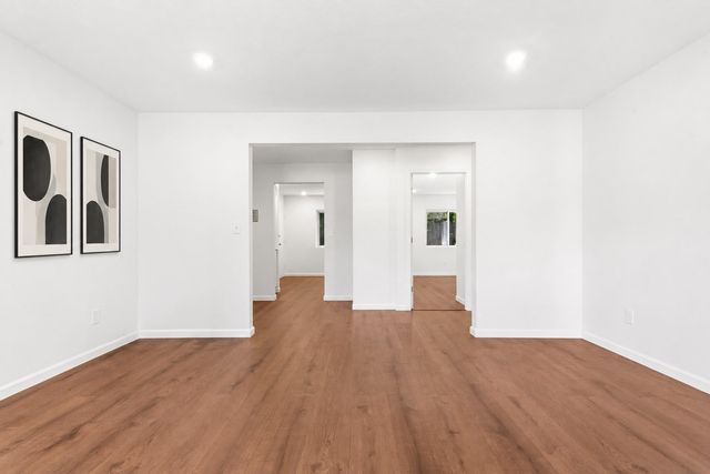 47 Bayberry Dr 2, Sharon, MA 02067