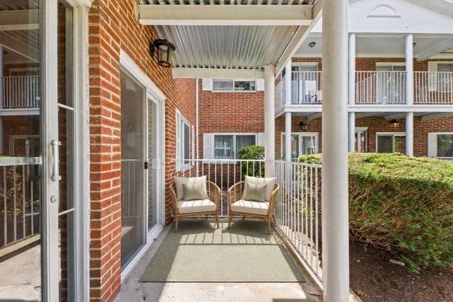 47 Bayberry Dr 2, Sharon, MA 02067
