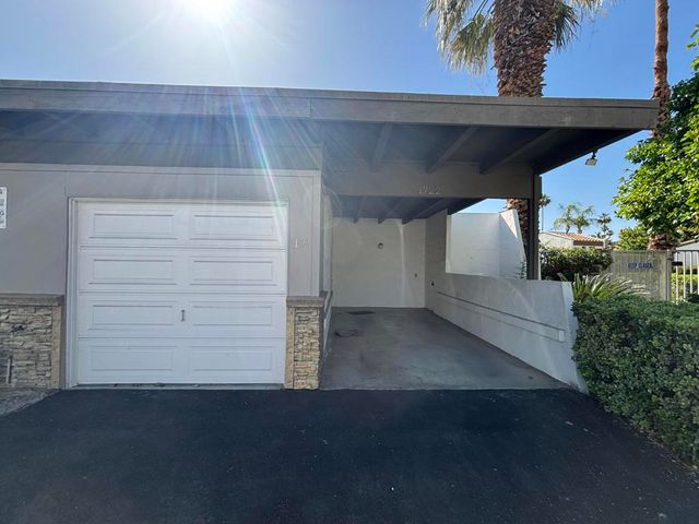 1722 E Camino Parocela, Palm Springs, CA 92264