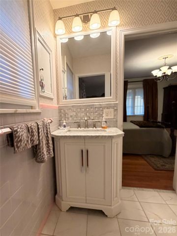 920 Paramount Circle, Gastonia, NC 28052