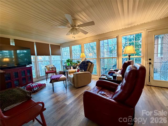 920 Paramount Circle, Gastonia, NC 28052