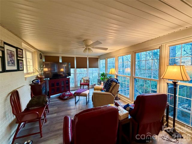 920 Paramount Circle, Gastonia, NC 28052