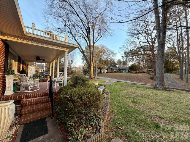 920 Paramount Circle, Gastonia, NC 28052