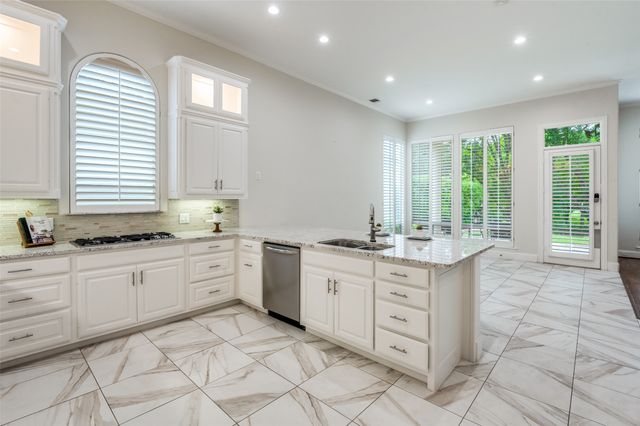 6526 Star Creek, Frisco, TX 75034