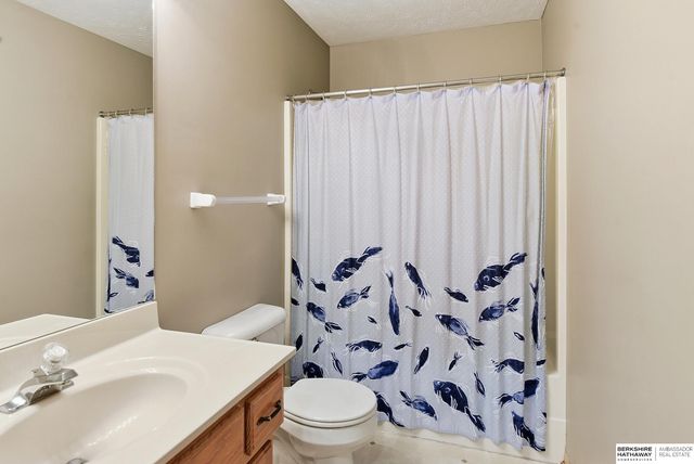 11804 S 53rd Street, Papillion, NE 68133