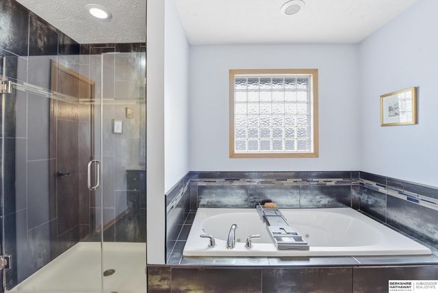 11804 S 53rd Street, Papillion, NE 68133