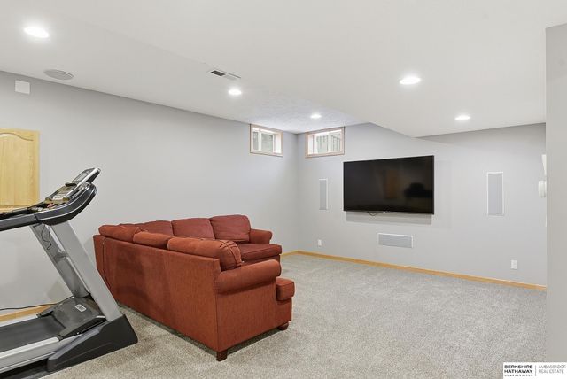 11804 S 53rd Street, Papillion, NE 68133