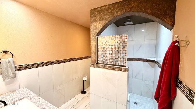 10454 TOMWOOD Avenue, El Paso, TX 79925