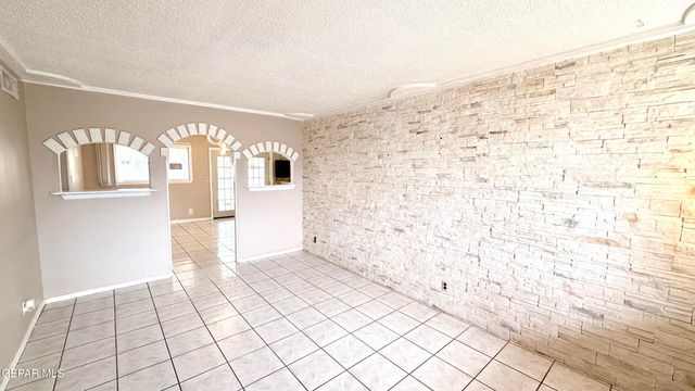 10454 TOMWOOD Avenue, El Paso, TX 79925