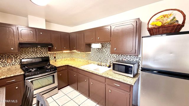 10454 TOMWOOD Avenue, El Paso, TX 79925
