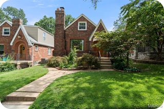 6570 Lindenwood Place, St Louis, MO 63109