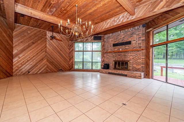214 Millcreek Dr, El Dorado, AR 71730