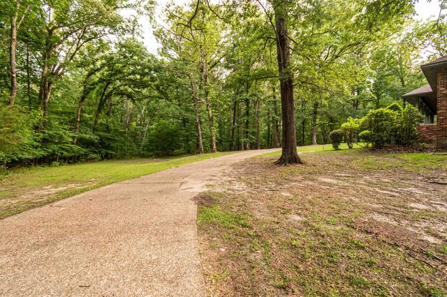 214 Millcreek Dr, El Dorado, AR 71730