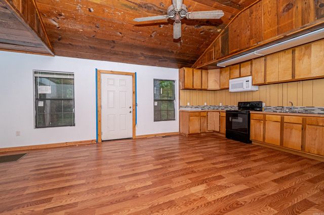 214 Millcreek Dr, El Dorado, AR 71730