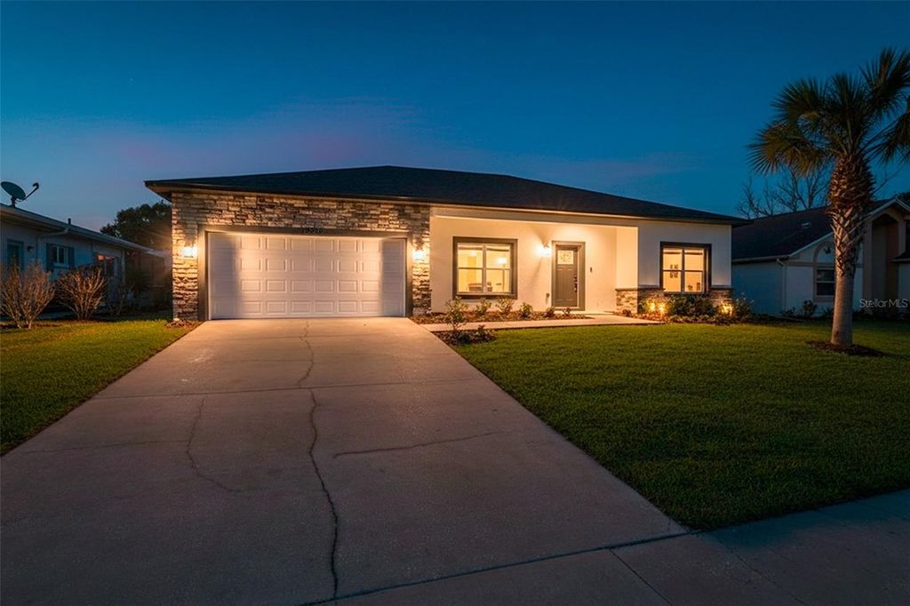 Image 2 of property listing at 12406 PARCHMENT DRIVE, Hudson, FL 34667