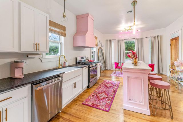 703 E Highway ST, Fredericksburg, TX 78624