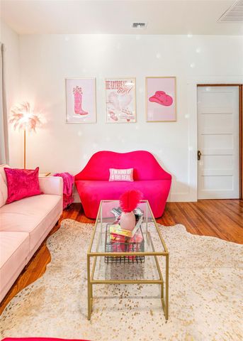 703 E Highway ST, Fredericksburg, TX 78624