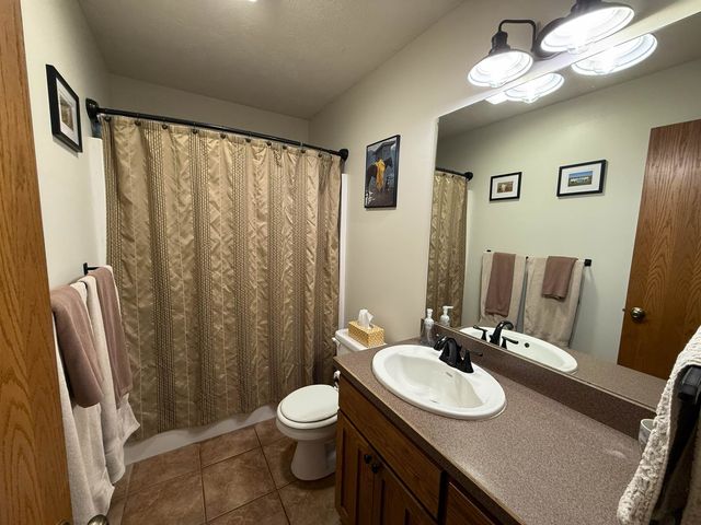 522 N 150th Road, Bennington, KS 67422