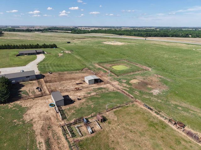 522 N 150th Road, Bennington, KS 67422
