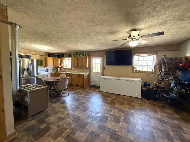 522 N 150th Road, Bennington, KS 67422