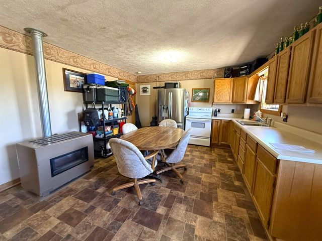 522 N 150th Road, Bennington, KS 67422