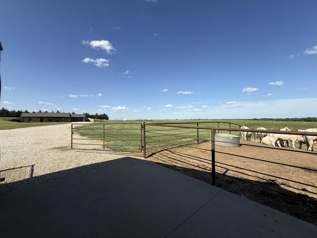 522 N 150th Road, Bennington, KS 67422
