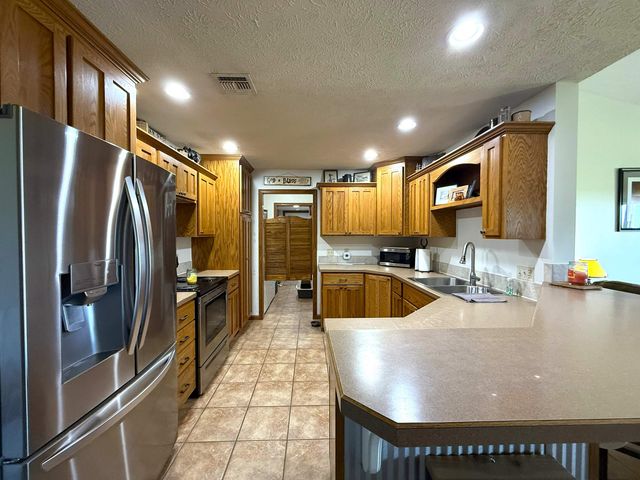 522 N 150th Road, Bennington, KS 67422
