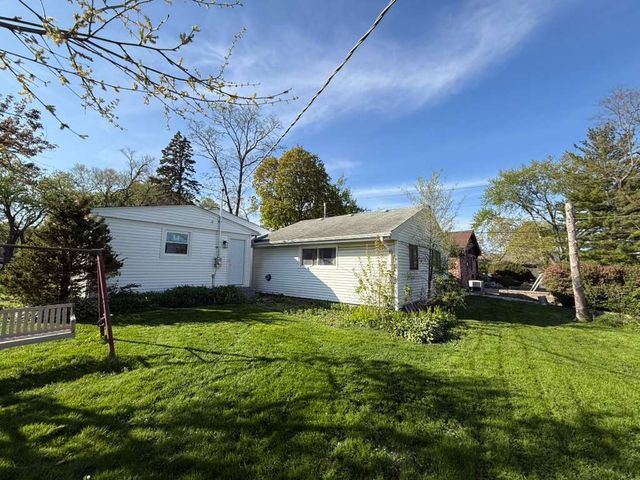 2814 Cardinal Drive, Rolling Meadows, IL 60008