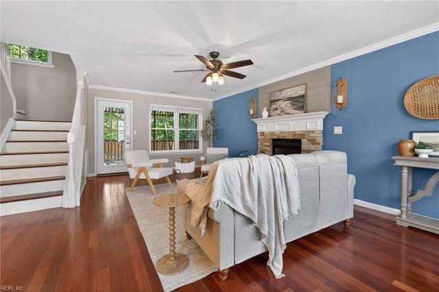 321 Tarneywood DR, Chesapeake, VA 23320