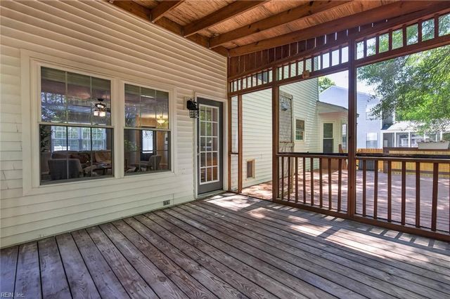 321 Tarneywood DR, Chesapeake, VA 23320