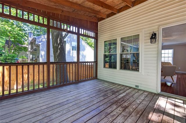 321 Tarneywood DR, Chesapeake, VA 23320