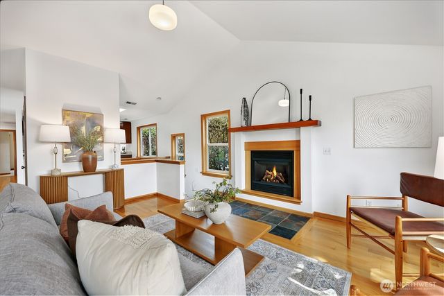 622 NW 75th Street, Seattle, WA 98117