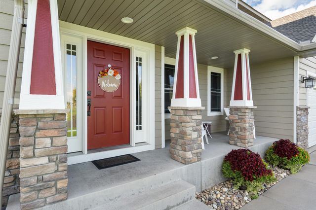 26022 Sunset Drive, Chisago City, MN 55013