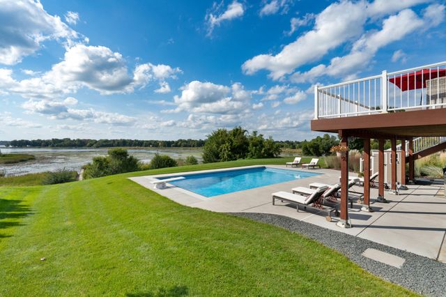 26022 Sunset Drive, Chisago City, MN 55013